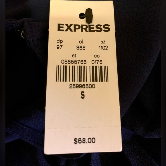 NWT NAVY BLUE BLOUSE. ACCORDION SLEEVES MAKE THIS A STAND OUT BEAUTIFUL BLOUSE. - Picture 7 of 9